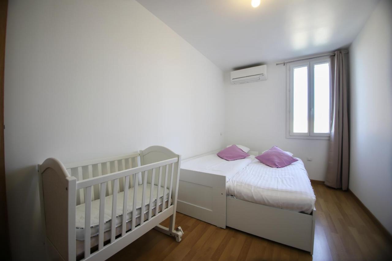 Maison Tendance Avec Jardin, Centre Village, Alpilles, Familles Eyragues Екстер'єр фото