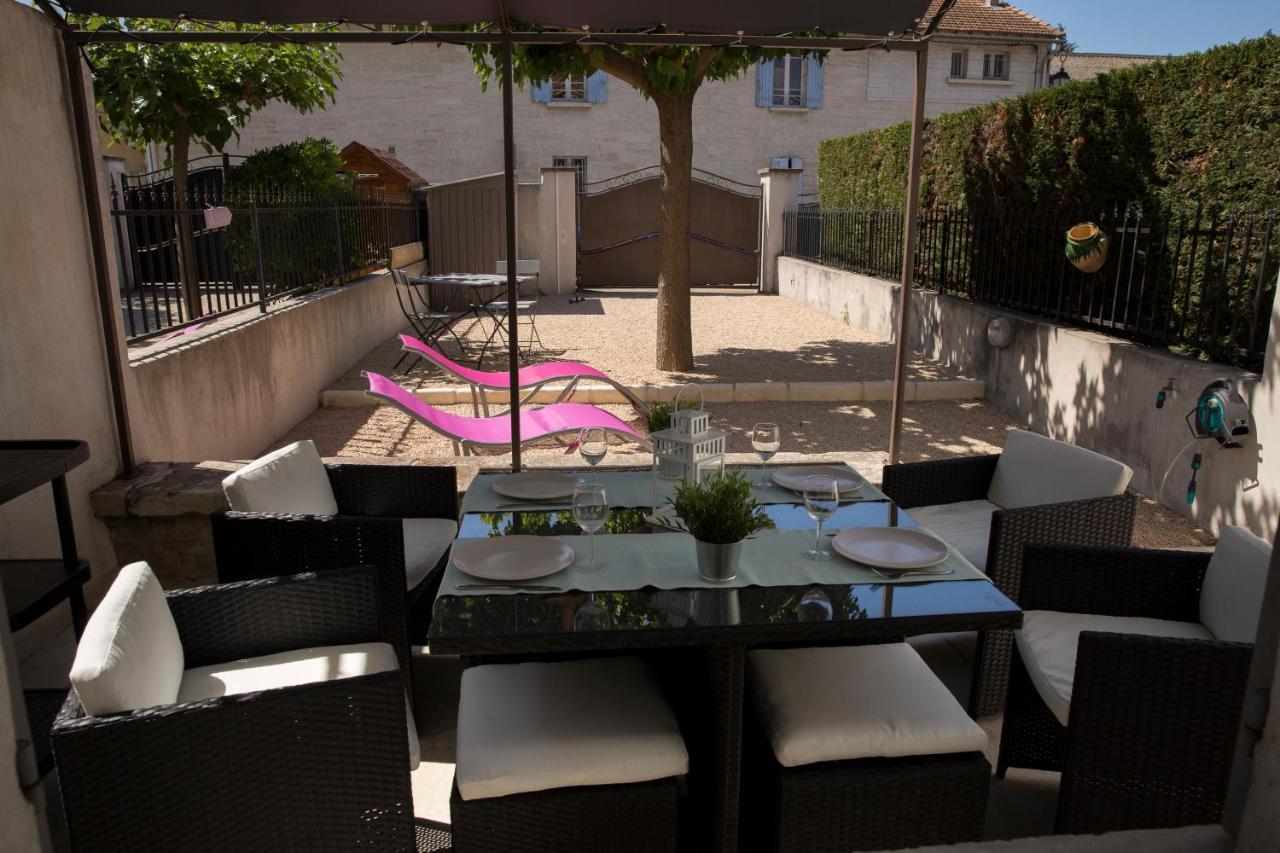 Maison Tendance Avec Jardin, Centre Village, Alpilles, Familles Eyragues Екстер'єр фото